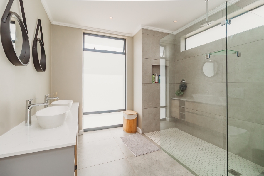 4 Bedroom Property for Sale in Le Grand Golf Estate Western Cape